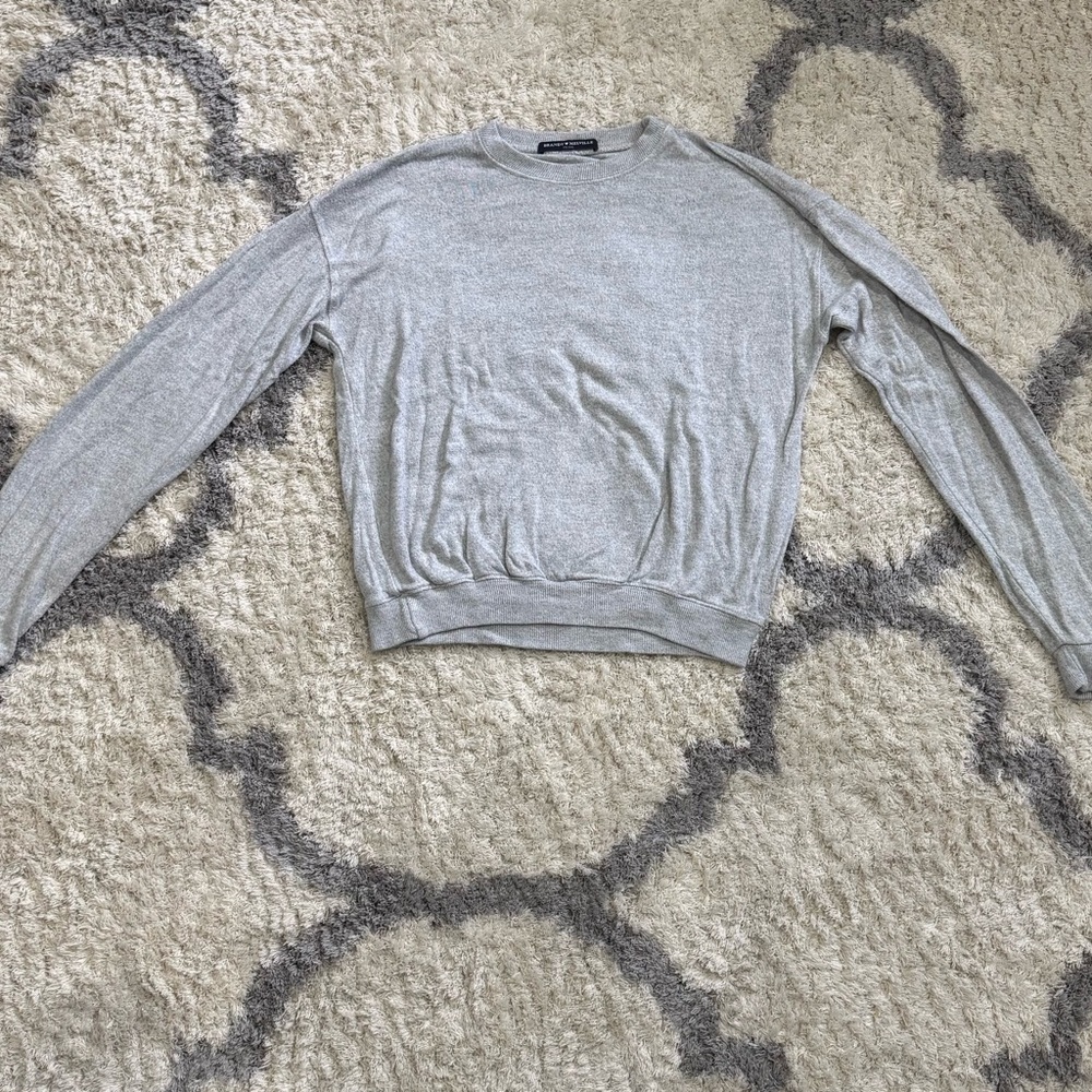 Brandy Melville Gray Long Sleeve Sweater